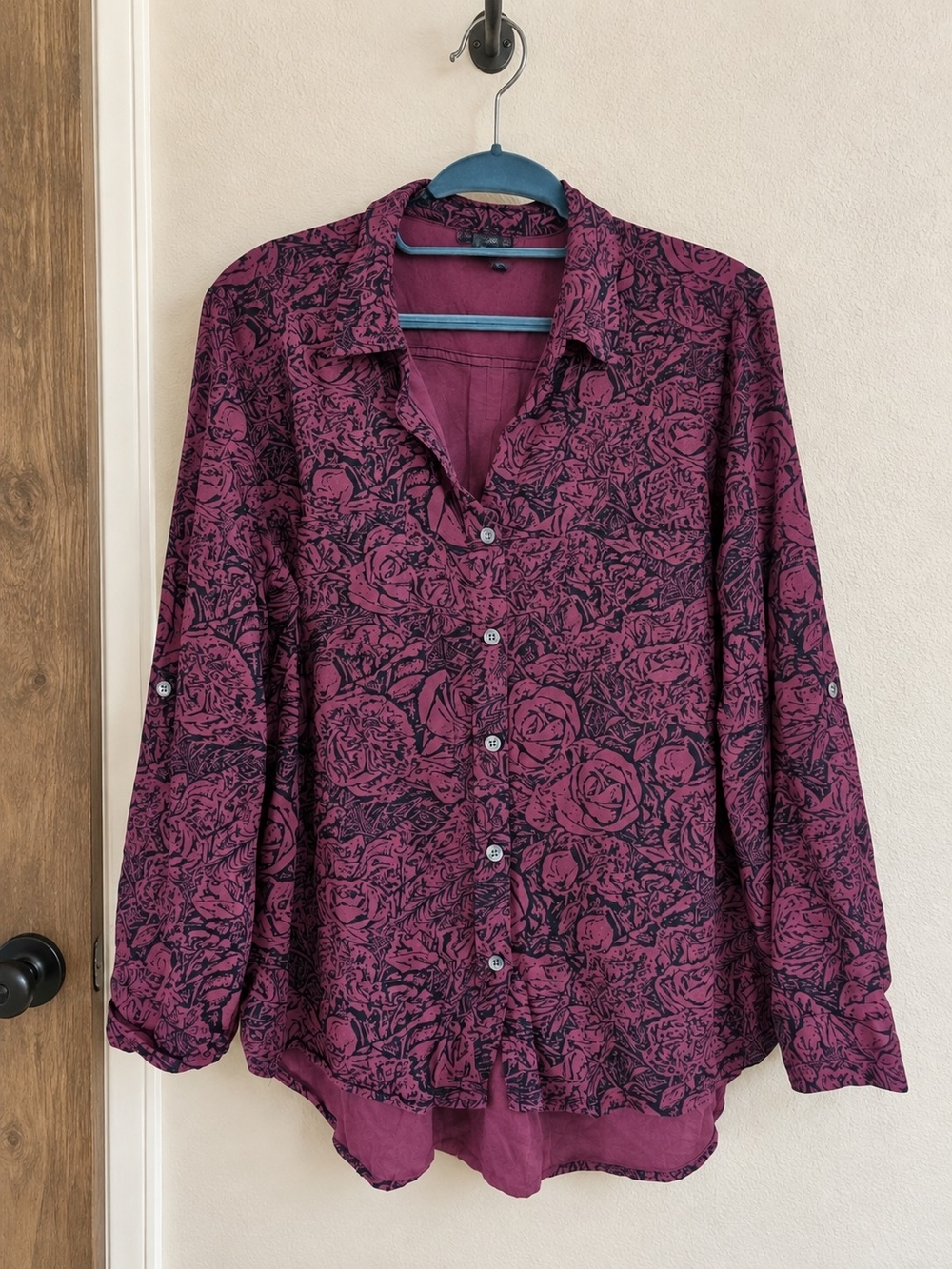 Rock & Republic Floral Button-Front Blouse in Deep Berry -XL